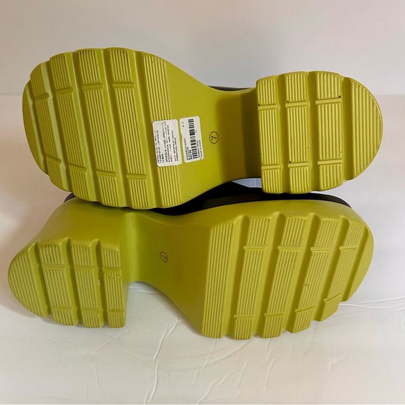 Liliana Chunky Lug Platform Boot Heels Black/Lime Green Sz 7 - Picture 5 of 7